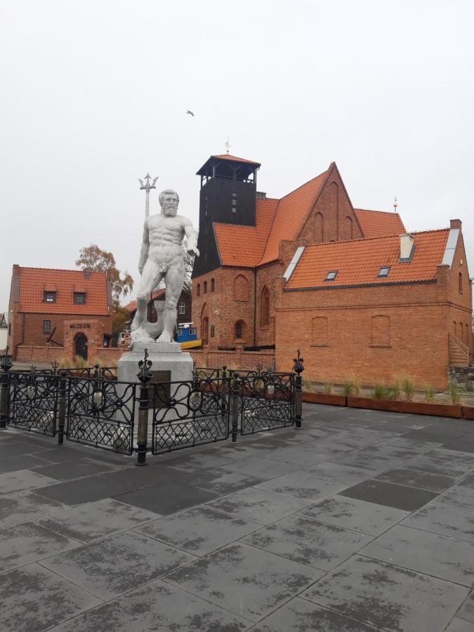 Ferienwohnung Domek W Parku Hel Exterior foto